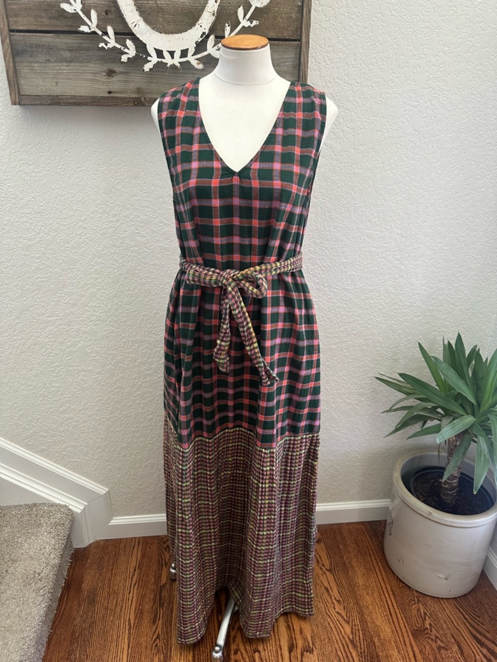 Ace & Jog Julien Sleeveless Plaid Maxi Dress with Tie Belt - Green & Pink size M